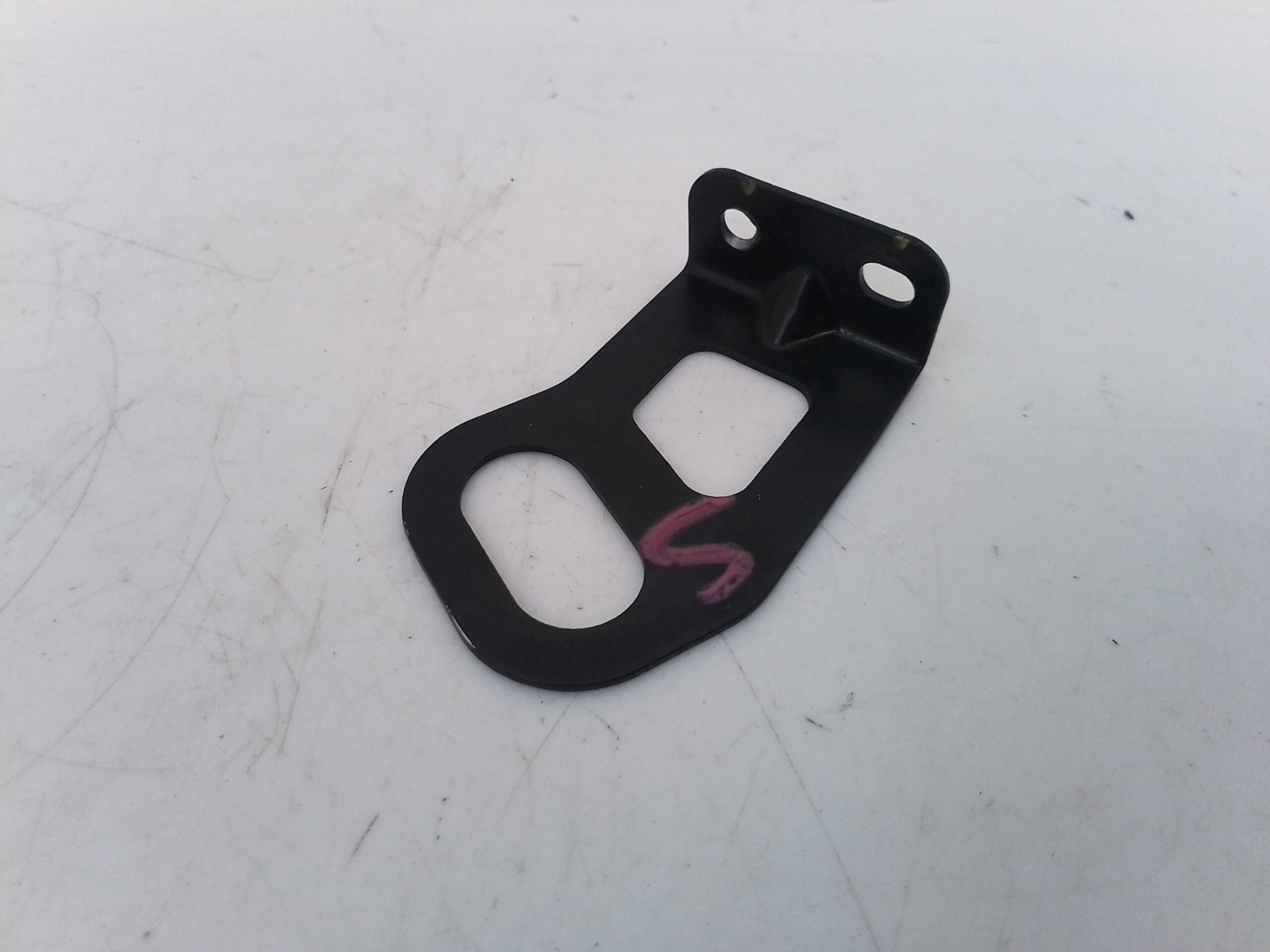 DUCATI HYPERMOTARD 939 Supporto radiatore sinistro 83017611AA