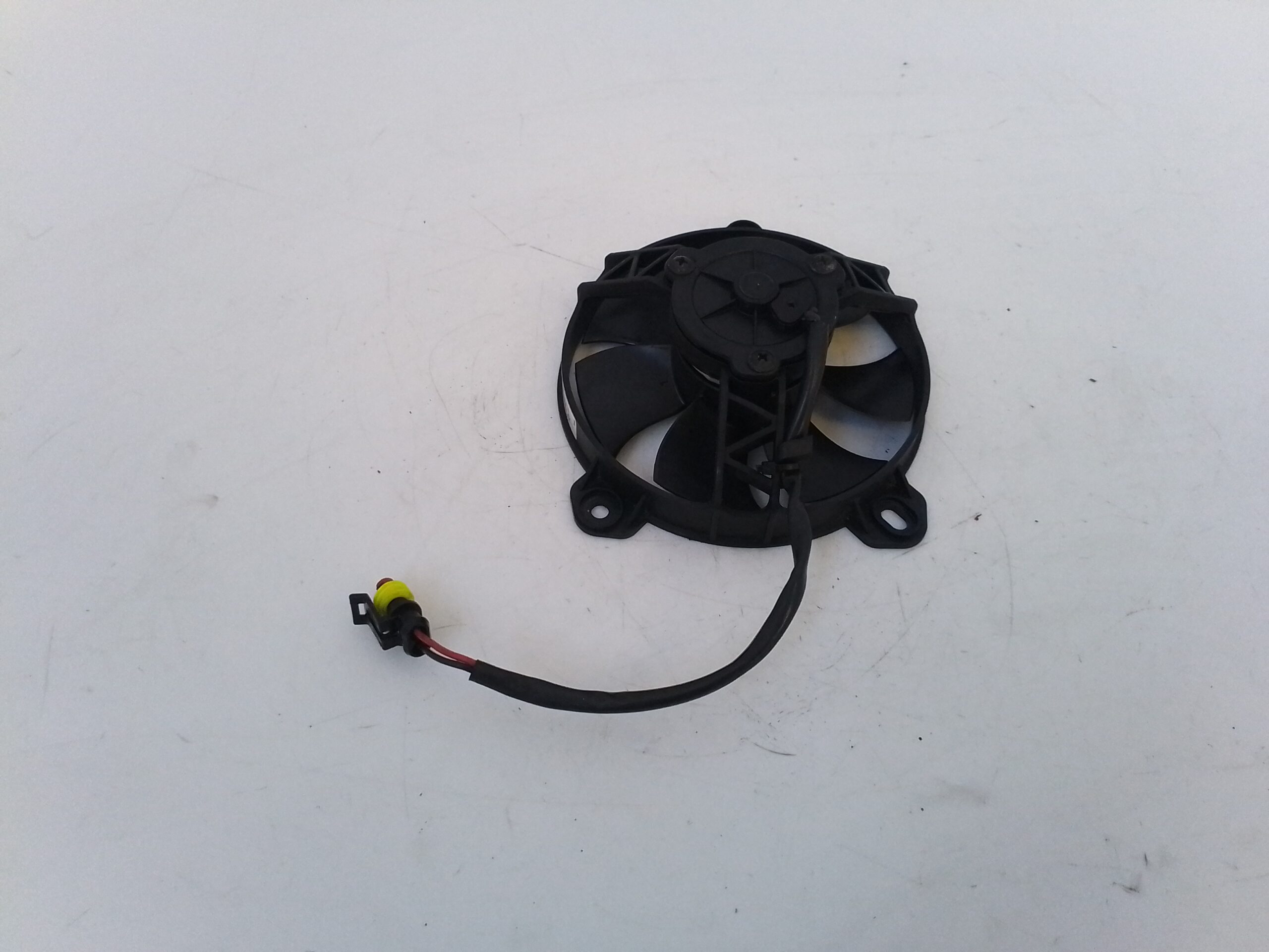 DUCATI HYPERMOTARD 939 Elettroventola radiatore 55040201A