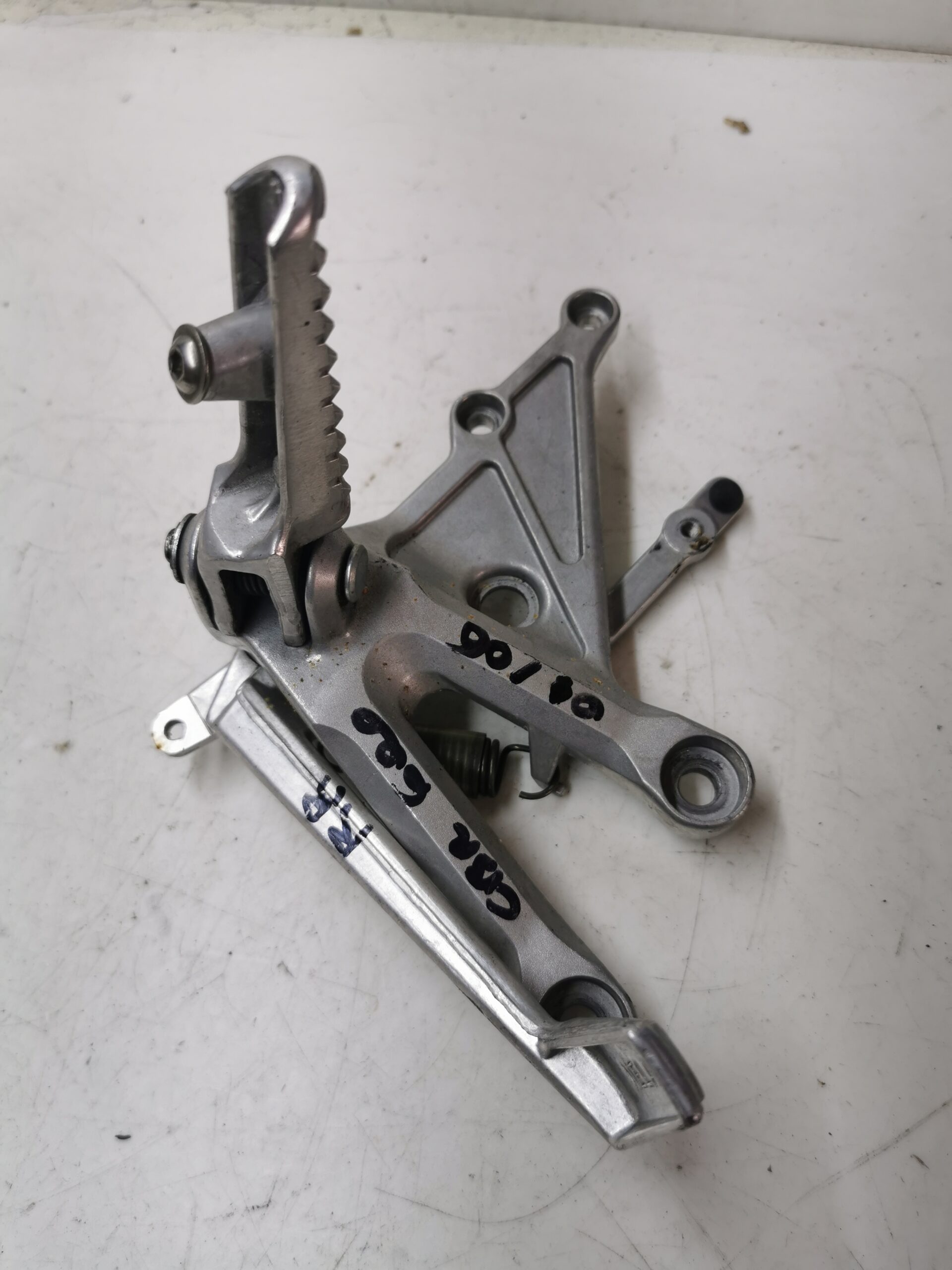 Honda CBR 600 RR 2005-2006 pedana pilota dx