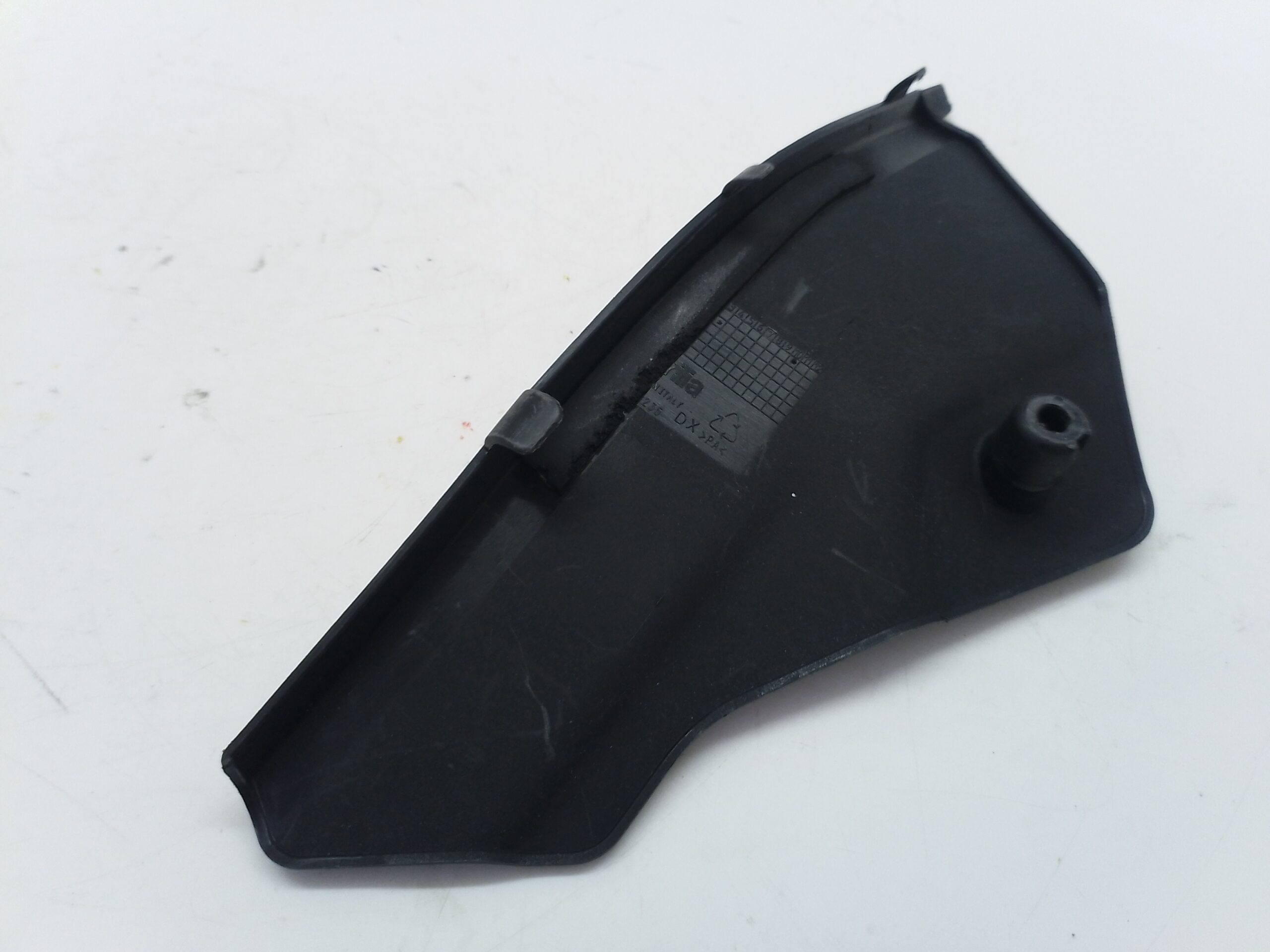 Aprilia Dorsoduro 750 1200 Fianco destro graffi 899235