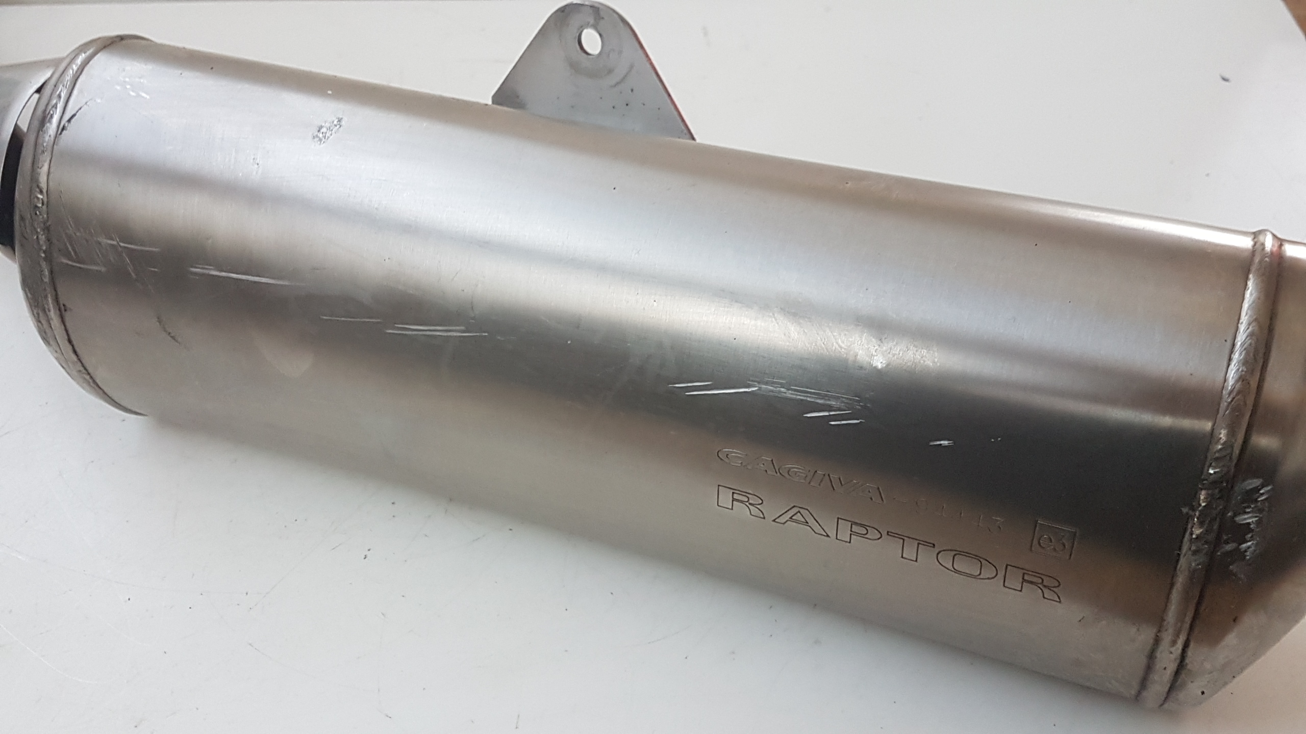 Cagiva Raptor 1000 Scarico terminale marmitta Sx graffi