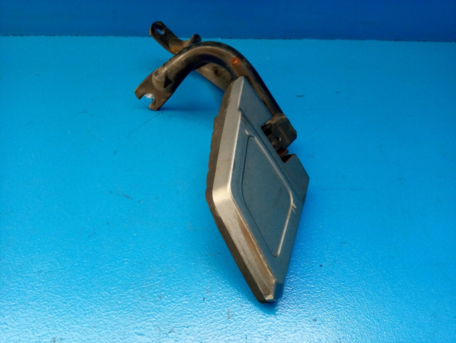 PEDANA POGGIAPIEDI POSTERIORE DESTRA KYMCO PEOPLE 200 S I 2005-2008