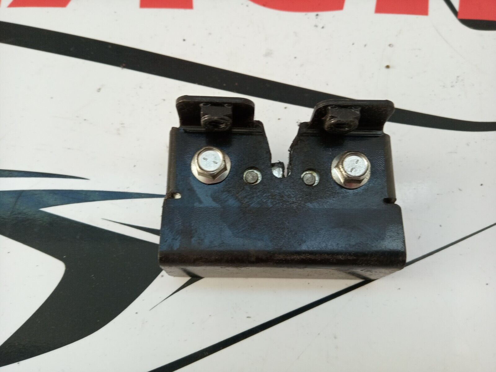 SERRATURA SELLA GANCIO SBLOCCO YAMAHA X MAX 125/250 2014-2016 SEAT LOCK RELEASE