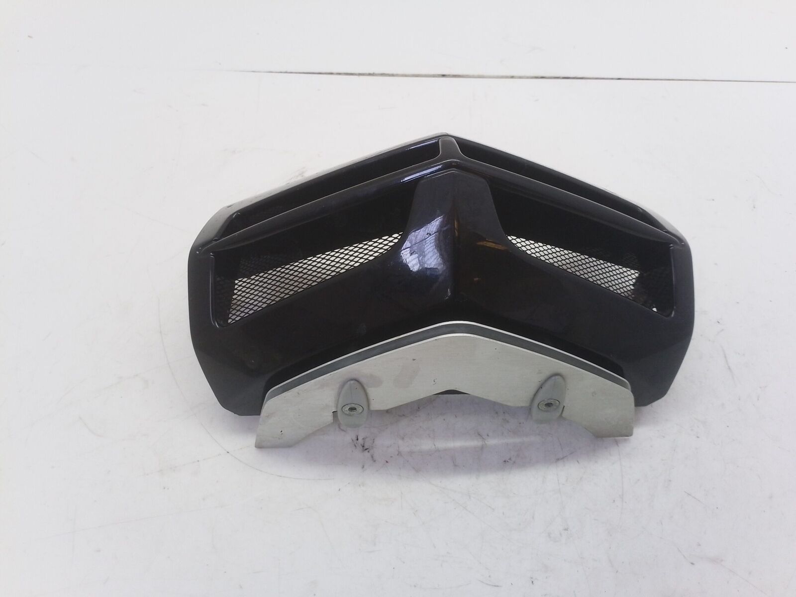 Ducati Multistrada 1100S 06 09 convogliatore aria inferiore da riparare 48410...