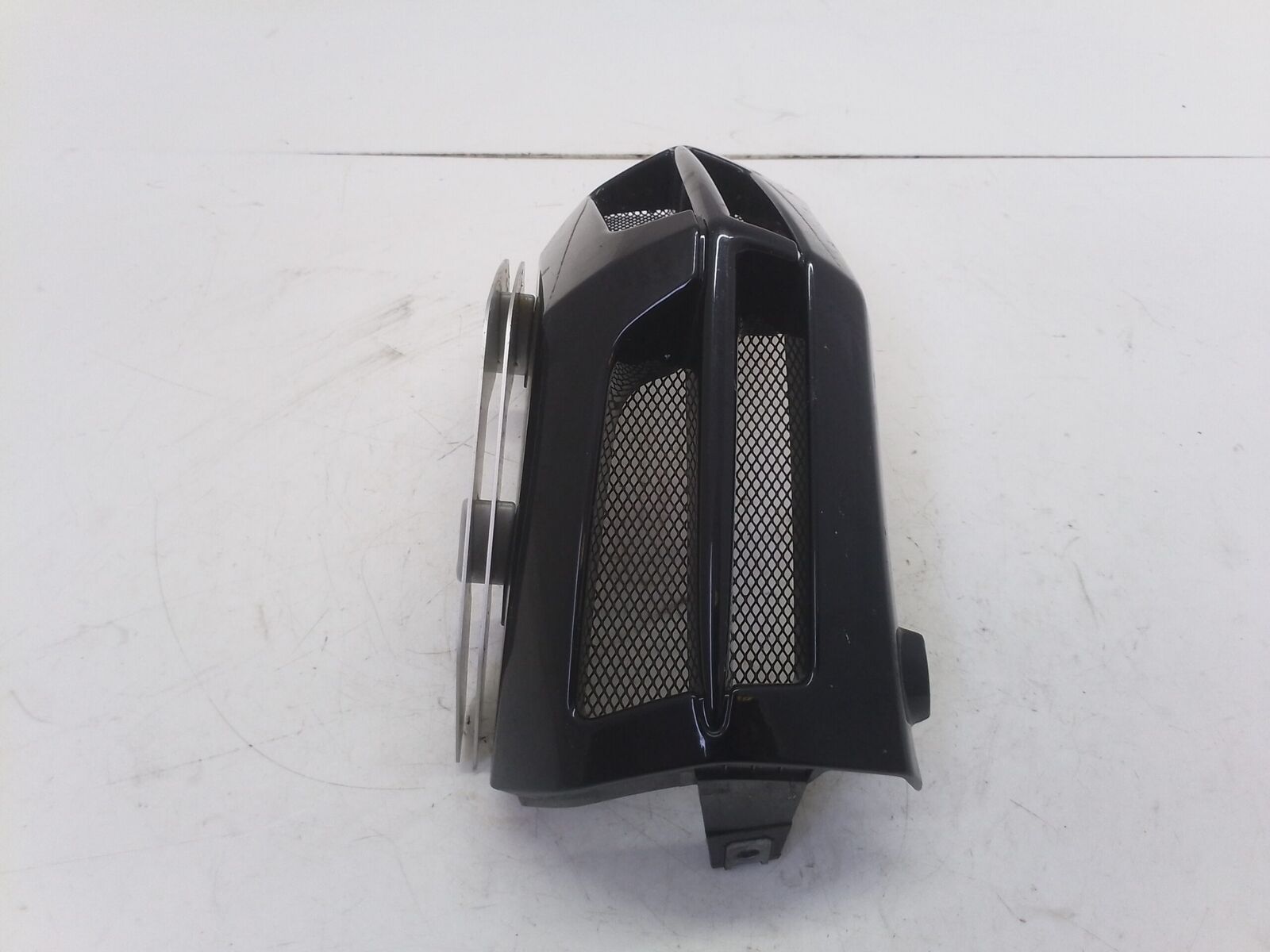 Ducati Multistrada 1100S 06 09 convogliatore aria inferiore da riparare 48410...