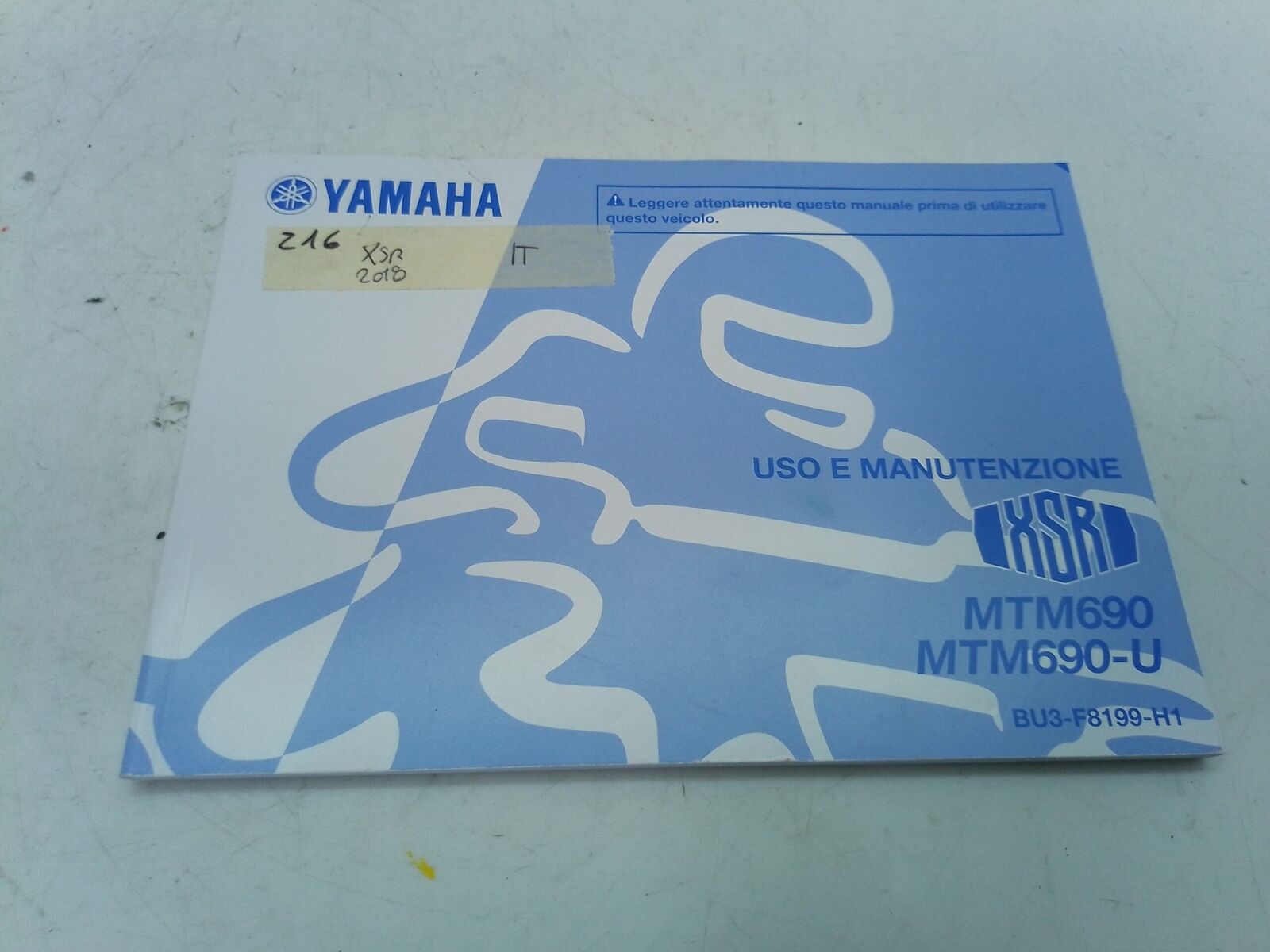 Yamaha XSR 690 2018 Libretto uso e manutenzione Italiano Bu3f8199h1