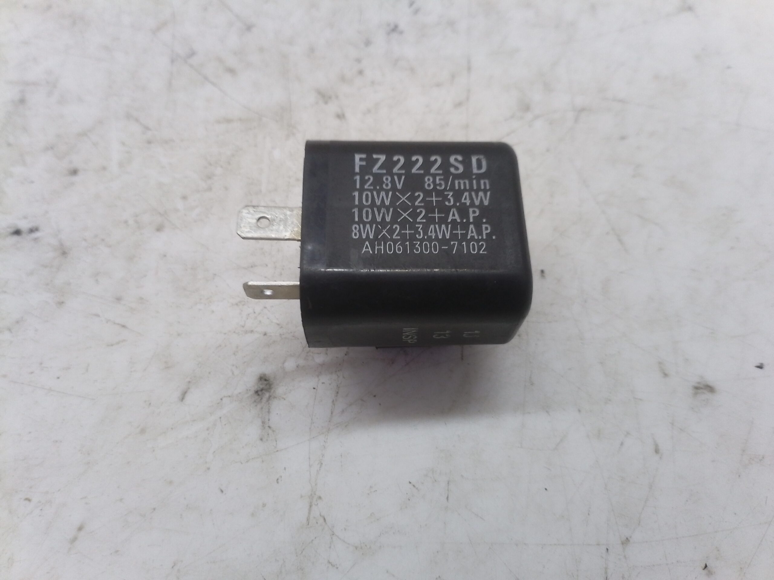 APRILIA RSV 1000 1998-2003 sensore rele frecce fz222sd denso