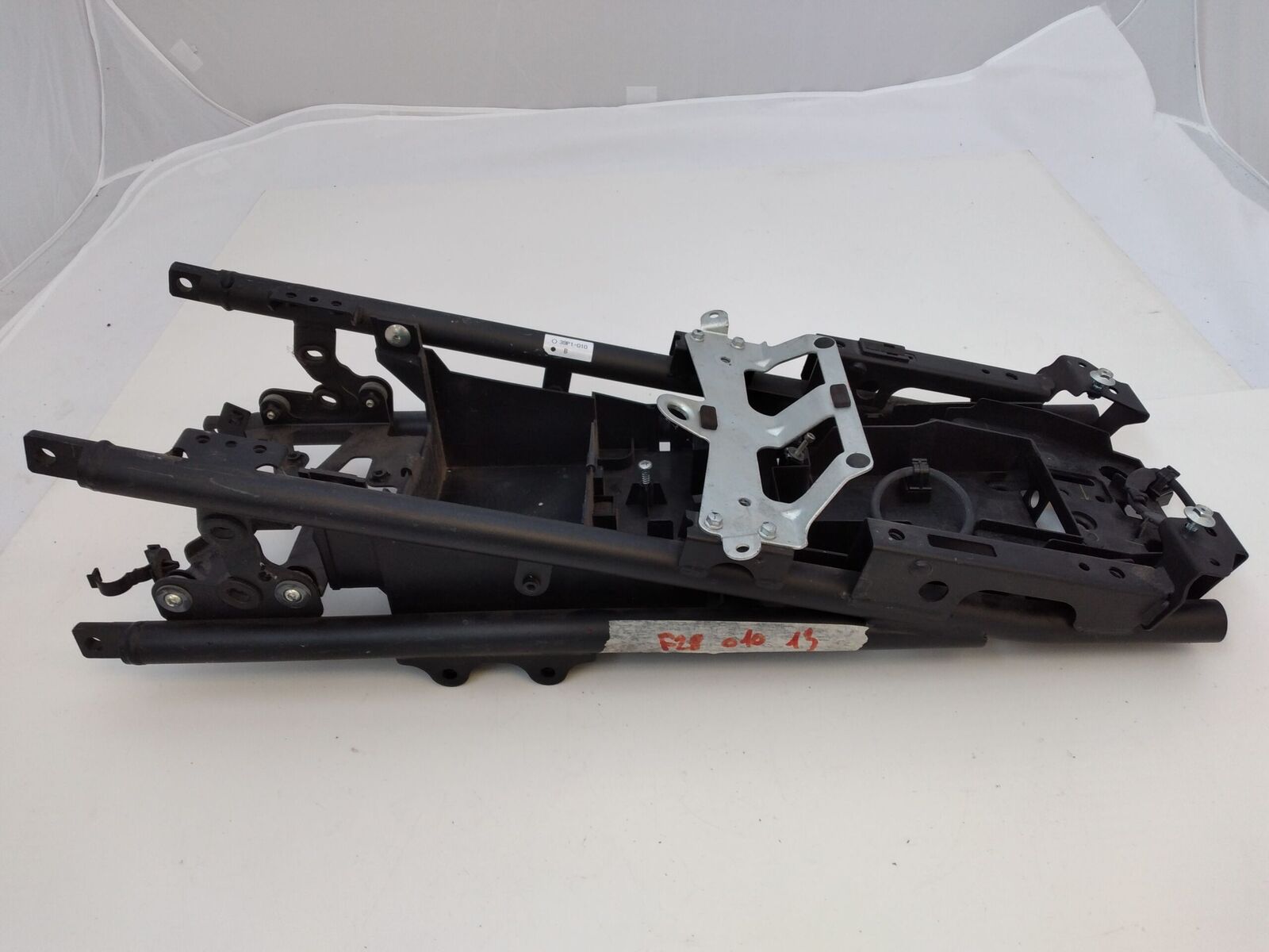 TELAIETTO POSTERIORE YAMAHA FZ8 10 13