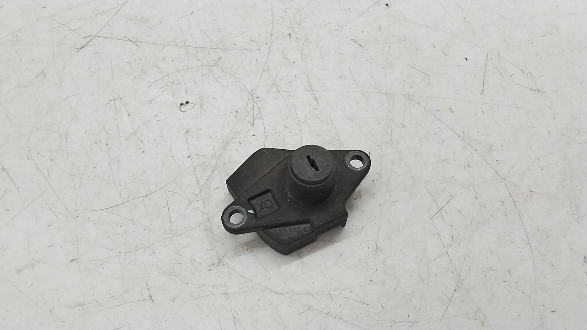 Aprilia Caponord ETV 1000 01 04 blocchetto serratura sella senza chiavi