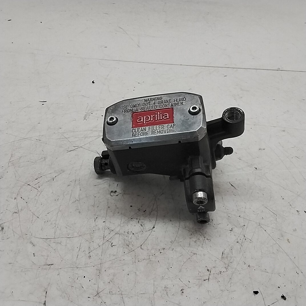 Aprilia Caponord ETV 1000 01 04 pompa freno anteriore