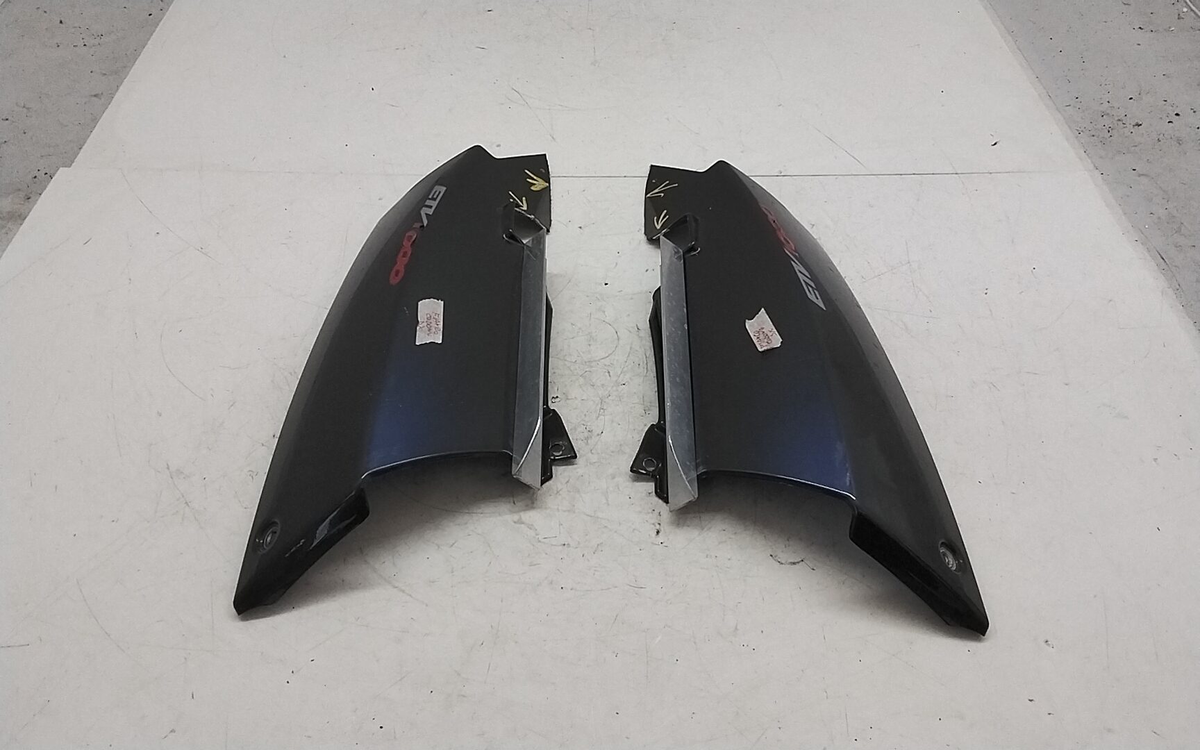 Aprilia Caponord ETV 1000 01 04 carene posteriori modificate vedi foto 800122