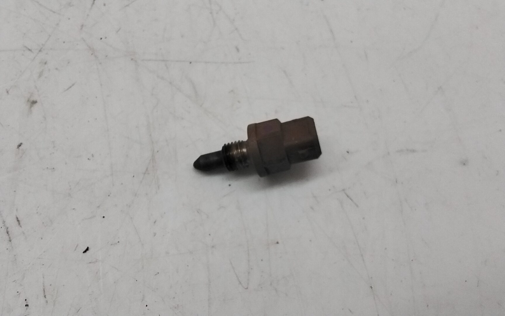 Aprilia Caponord ETV 1000 01 04 sensore temperatura acqua cilindro